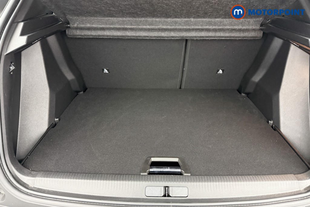 Peugeot 2008 Allure Manual Petrol SUV - Stock Number (1562882) - 18th supplementary image