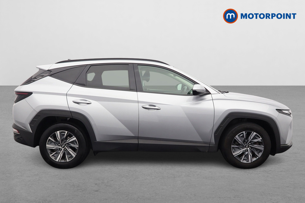 Hyundai Tucson Se Connect Manual Petrol SUV - Stock Number (1562933) - Drivers side