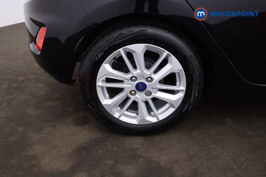 Ford Fiesta Titanium Manual Petrol Hatchback - Stock Number (1563035) - 15th supplementary image