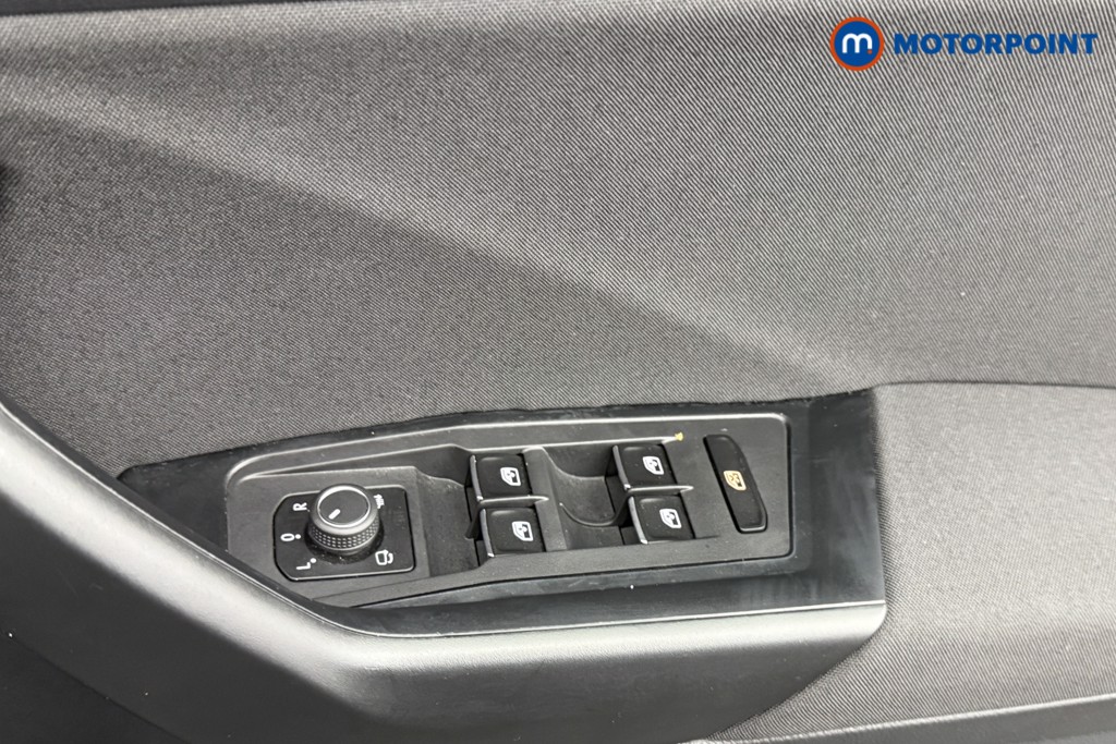 Volkswagen T-Roc Black Edition Automatic Petrol SUV - Stock Number (1563447) - 17th supplementary image