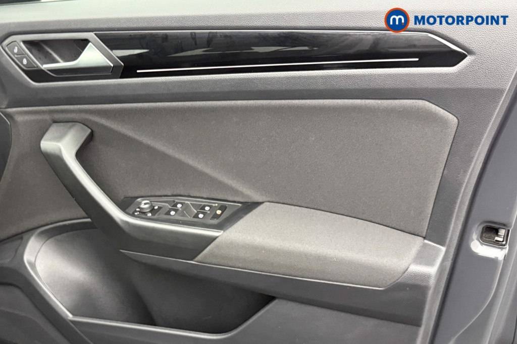 Volkswagen T-Roc Black Edition Automatic Petrol SUV - Stock Number (1563447) - 18th supplementary image