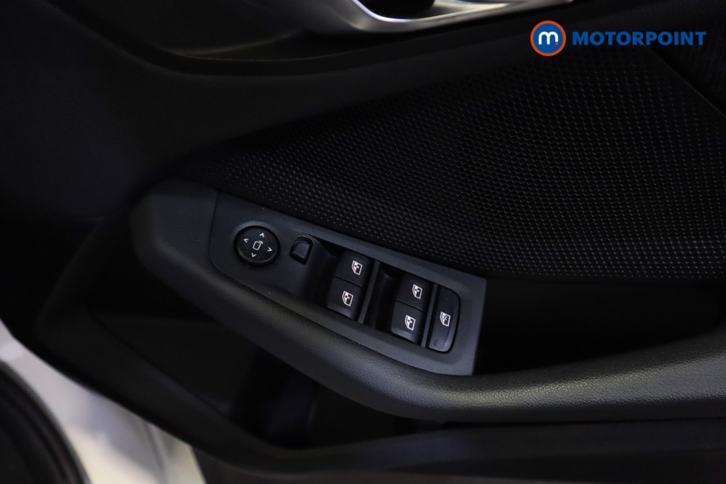 BMW 1 Series SE Automatic Petrol Hatchback - Stock Number (1563479) - 3rd supplementary image