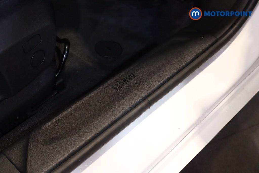 BMW 1 Series SE Automatic Petrol Hatchback - Stock Number (1563479) - 5th supplementary image
