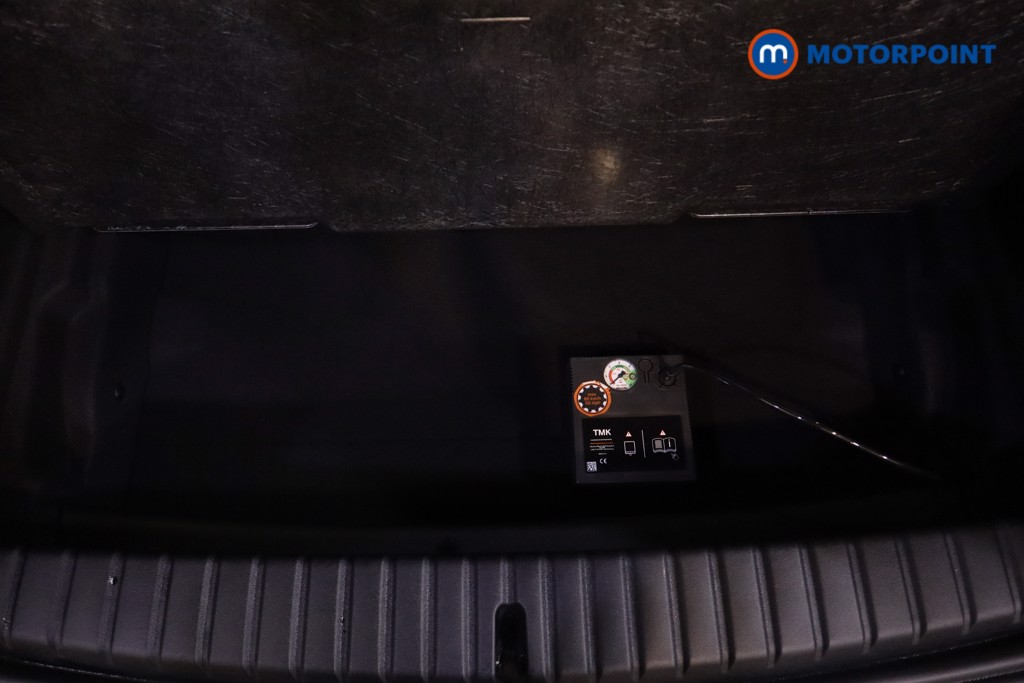 BMW 1 Series SE Automatic Petrol Hatchback - Stock Number (1563479) - 30th supplementary image