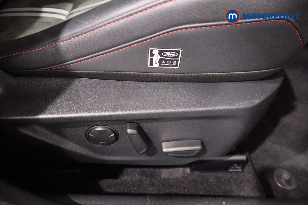 Ford Focus ST Manual Petrol Hatchback - Stock Number (1563577) - 17th supplementary image