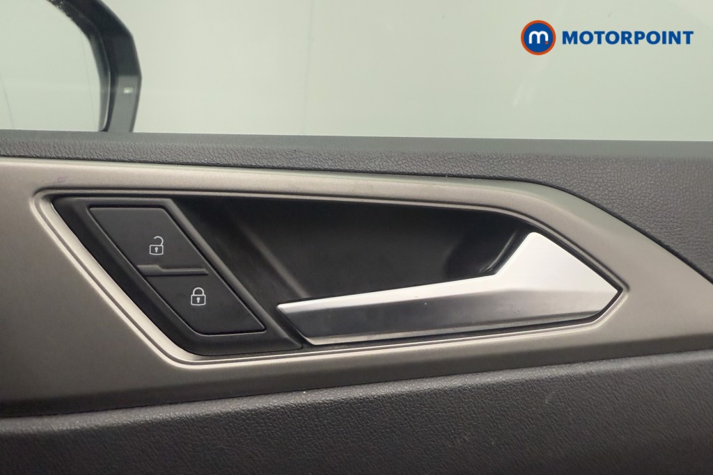 Volkswagen Polo SE Manual Petrol Hatchback - Stock Number (1538461) - 12th supplementary image