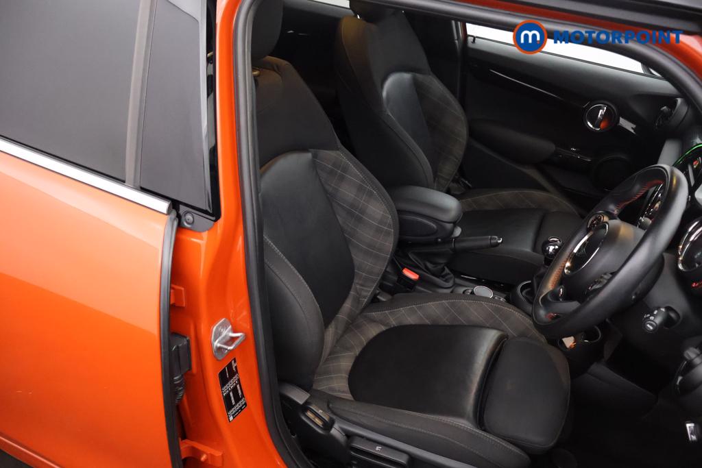 Mini Hatchback Cooper S Sport Manual Petrol Hatchback - Stock Number (1555658) - 9th supplementary image