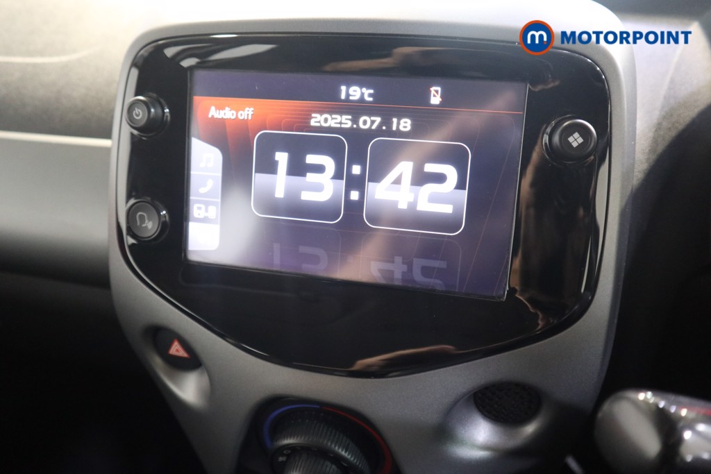 Toyota Aygo X-Play Manual Petrol Hatchback - Stock Number (1555908) - 6th supplementary image