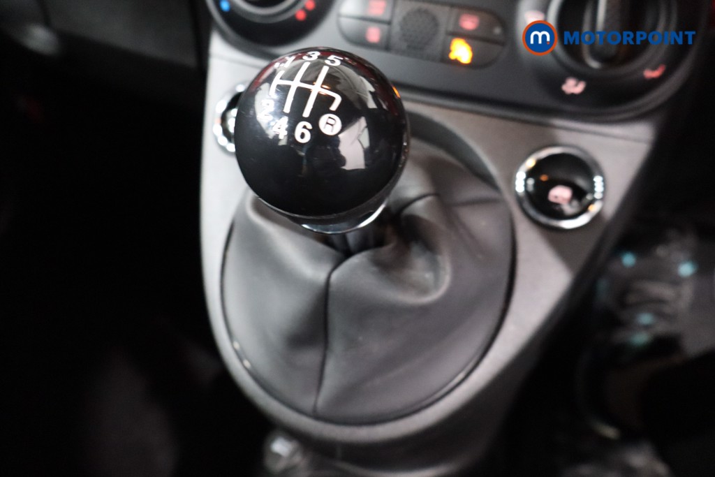 Fiat 500 1.0 Mild Hybrid 3Dr Manual Petrol-Electric Hybrid Hatchback - Stock Number (1556139) - 14th supplementary image