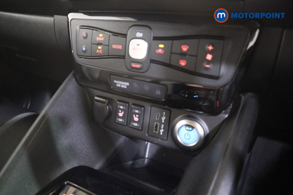 Nissan Leaf Tekna Automatic Electric Hatchback - Stock Number (1556934) - 7th supplementary image