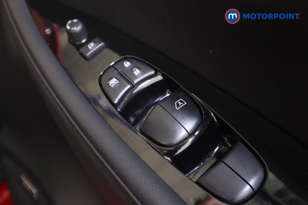 Nissan Leaf Tekna Automatic Electric Hatchback - Stock Number (1556934) - 10th supplementary image