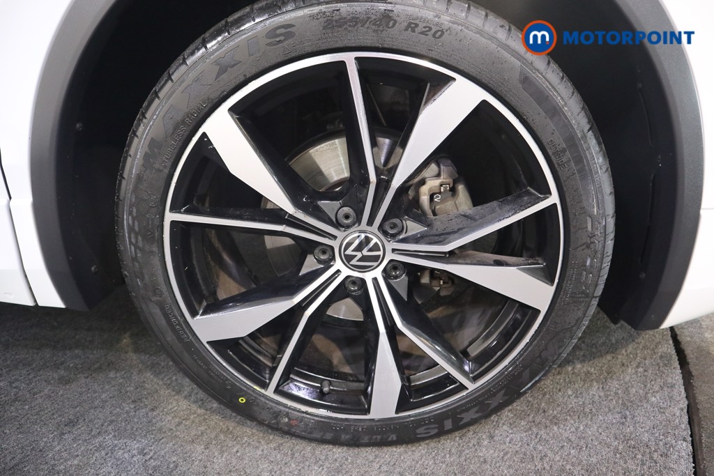 Volkswagen Tiguan R-Line Automatic Petrol SUV - Stock Number (1557544) - 16th supplementary image