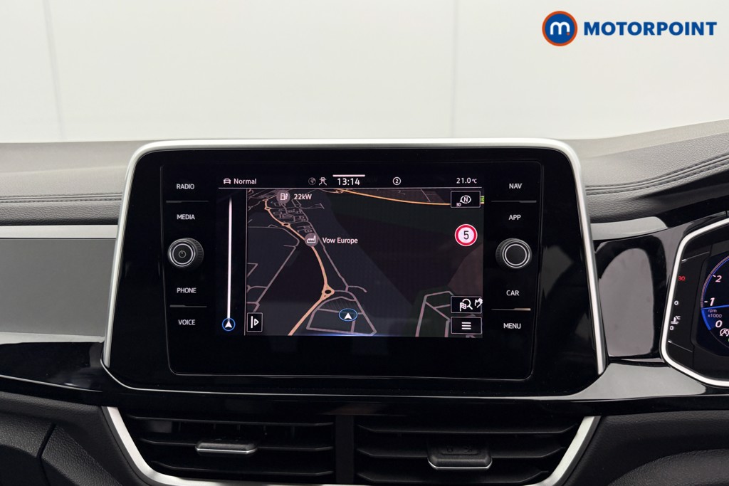 Volkswagen T-Roc R-Line Automatic Petrol SUV - Stock Number (1557782) - 8th supplementary image