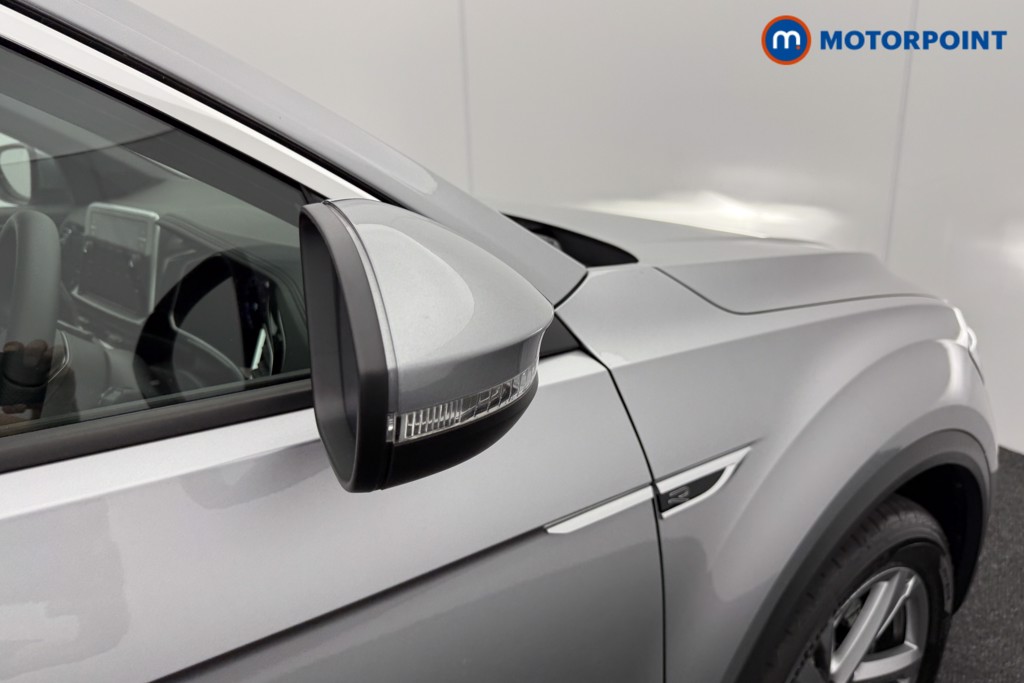 Volkswagen T-Roc R-Line Automatic Petrol SUV - Stock Number (1557782) - 18th supplementary image