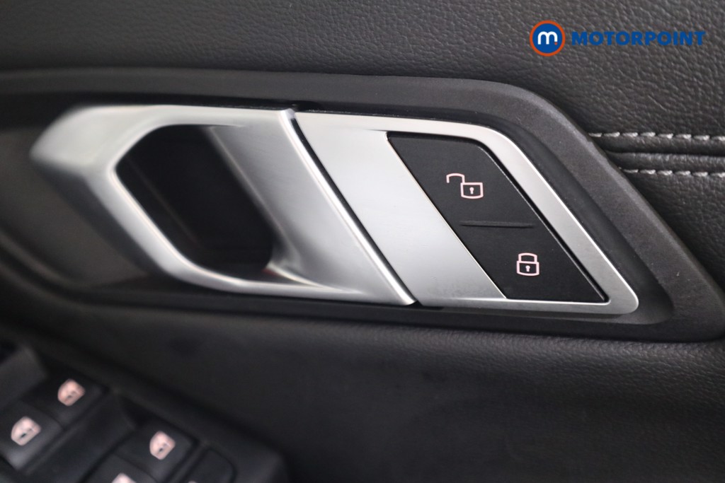 BMW 3 Series M Sport Automatic Petrol Plug-In Hybrid Saloon - Stock Number (1558084) - 11th supplementary image
