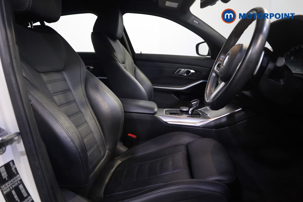 BMW 3 Series M Sport Automatic Petrol Plug-In Hybrid Saloon - Stock Number (1558084) - 14th supplementary image
