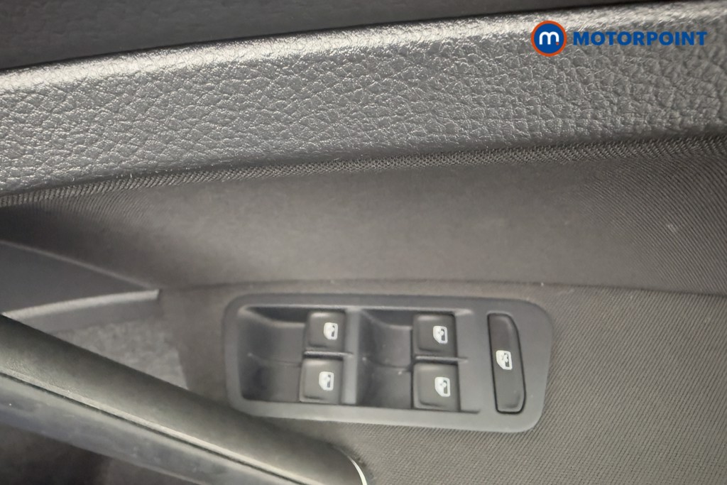 Volkswagen Golf SE Automatic Petrol Estate - Stock Number (1558104) - 19th supplementary image
