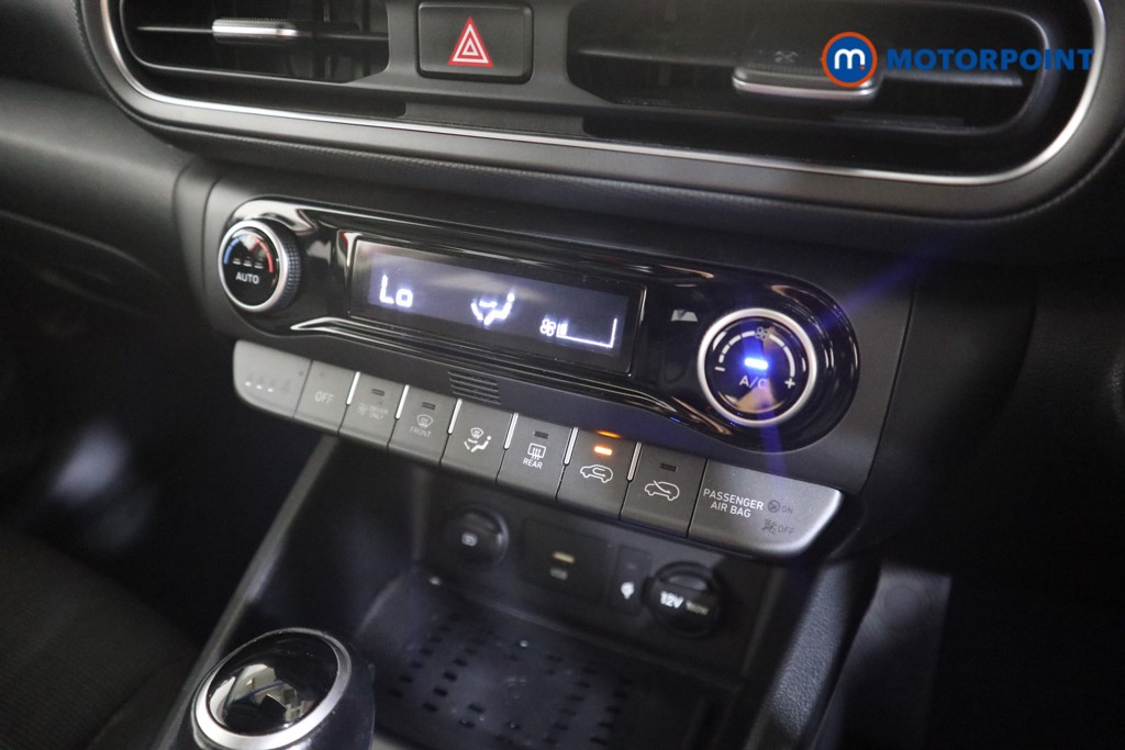 Hyundai Kona Premium Automatic Petrol-Electric Hybrid SUV - Stock Number (1558152) - 7th supplementary image