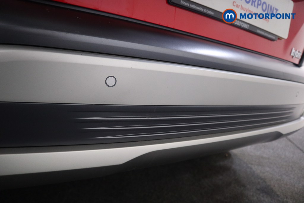 Hyundai Kona Premium Automatic Petrol-Electric Hybrid SUV - Stock Number (1558152) - 18th supplementary image