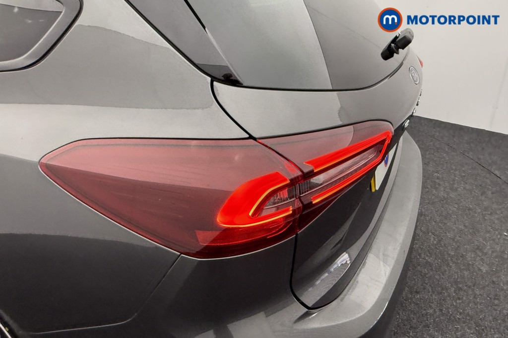 Ford Focus St-Line Vignale Manual Petrol Estate - Stock Number (1558719) - 26th supplementary image