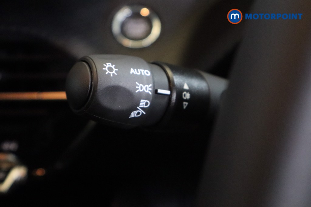 Peugeot 208 Allure Automatic Petrol-Electric Hybrid Hatchback - Stock Number (1559330) - 14th supplementary image