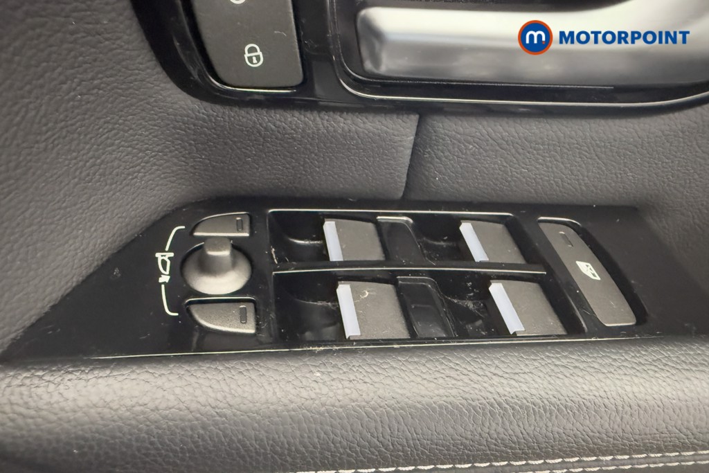Land Rover Range Rover Evoque Landmark Automatic Diesel SUV - Stock Number (1560224) - 15th supplementary image