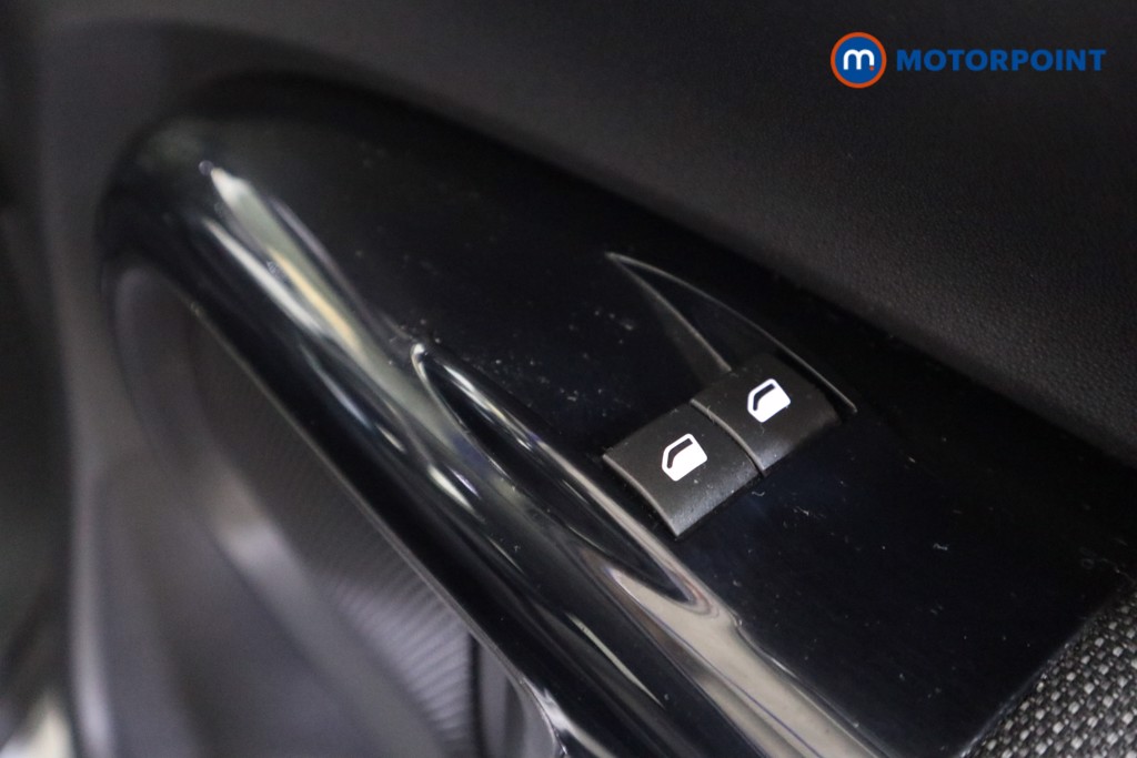 Citroen C4 Cactus Flair Manual Diesel SUV - Stock Number (1560268) - 9th supplementary image