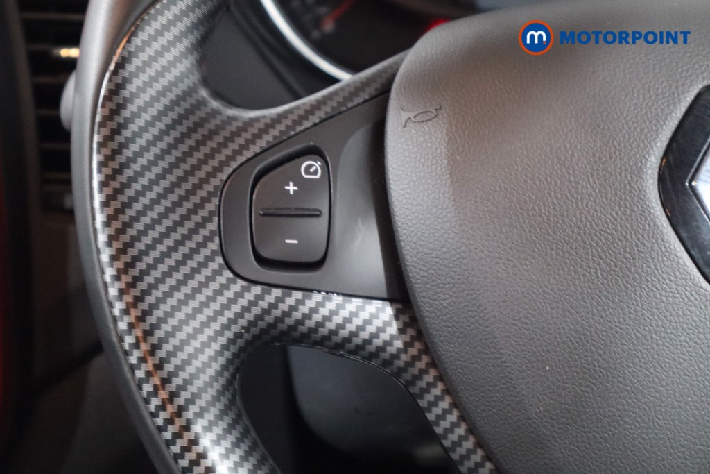Renault Captur Signature Nav Manual Petrol SUV - Stock Number (1560447) - 7th supplementary image