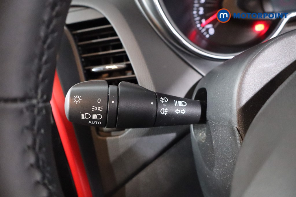 Renault Captur Signature Nav Manual Petrol SUV - Stock Number (1560447) - 18th supplementary image