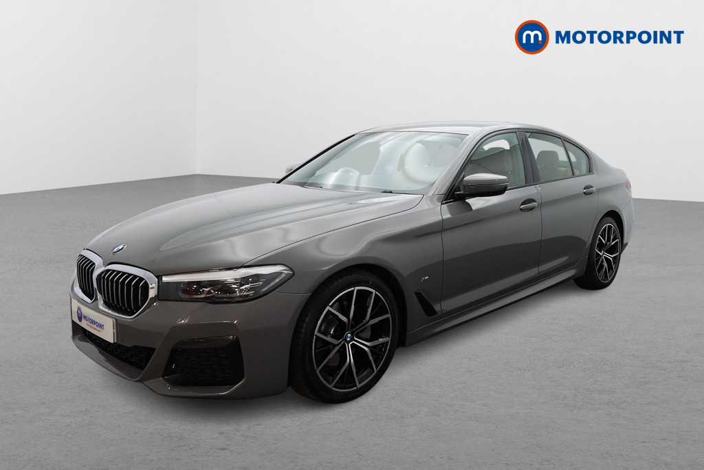 BMW 5 Series M Sport Automatic Diesel Saloon - Stock Number (1560971) - Passenger side front corner