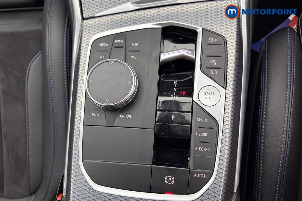 BMW 3 Series M Sport Automatic Petrol Plug-In Hybrid Saloon - Stock Number (1560983) - 11th supplementary image