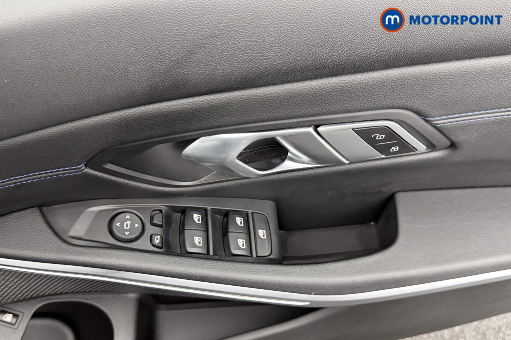 BMW 3 Series M Sport Automatic Petrol Plug-In Hybrid Saloon - Stock Number (1560983) - 15th supplementary image