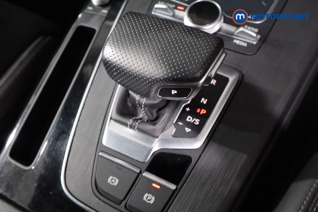 Audi Q5 Black Edition Automatic Petrol SUV - Stock Number (1561091) - 14th supplementary image