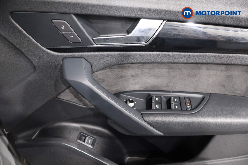 Audi Q5 Black Edition Automatic Petrol SUV - Stock Number (1561091) - 20th supplementary image