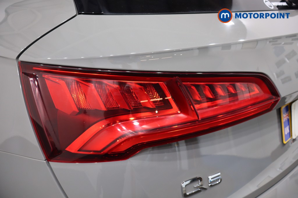 Audi Q5 Black Edition Automatic Petrol SUV - Stock Number (1561091) - 33rd supplementary image