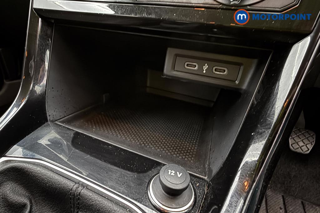 Volkswagen T-Cross Black Edition Manual Petrol SUV - Stock Number (1561329) - 27th supplementary image