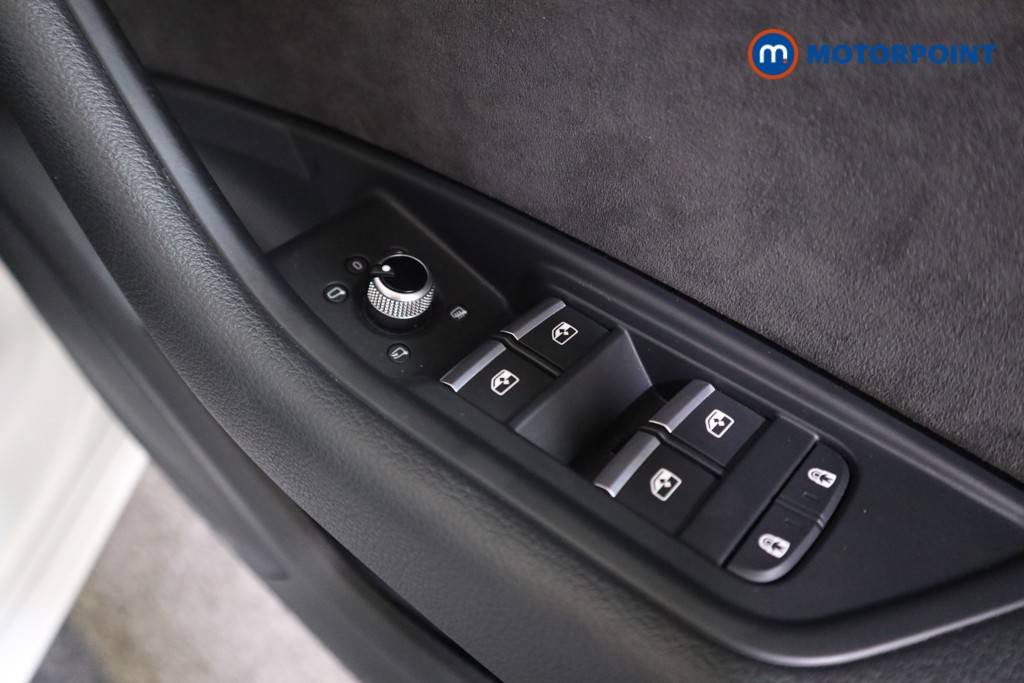 Audi A4 S Line Manual Petrol Saloon - Stock Number (1561375) - 12th supplementary image