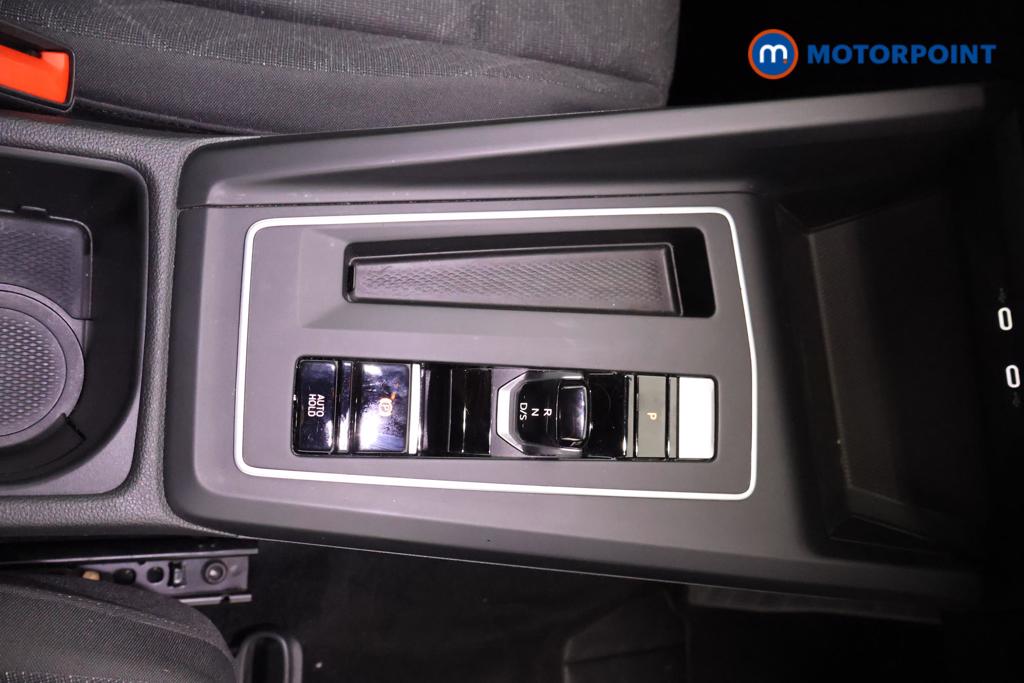 Volkswagen Golf Life Automatic Diesel Hatchback - Stock Number (1561714) - 6th supplementary image