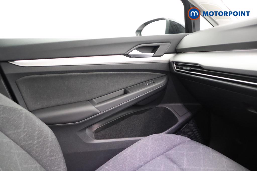 Volkswagen Golf Life Automatic Diesel Hatchback - Stock Number (1561714) - 7th supplementary image