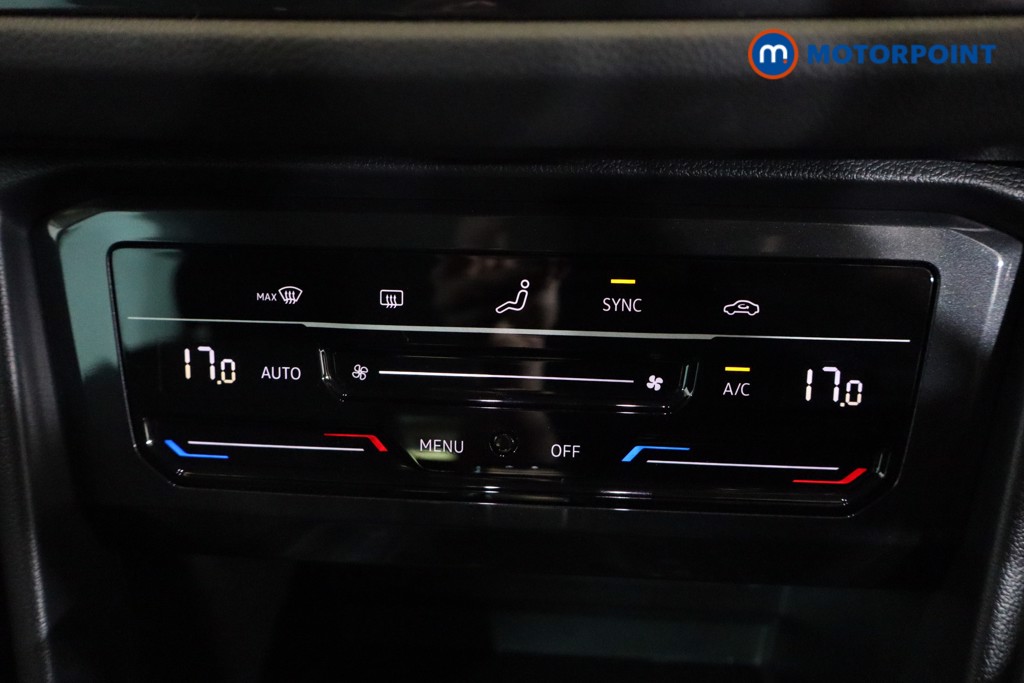 Volkswagen Tiguan Life Automatic Petrol SUV - Stock Number (1561785) - 9th supplementary image