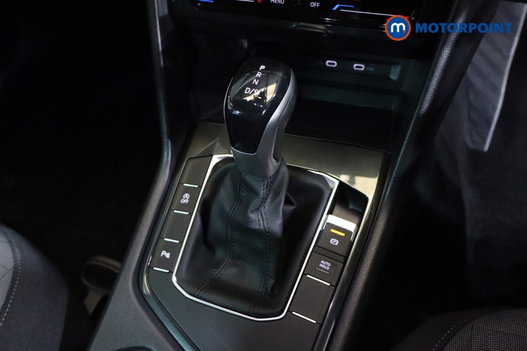 Volkswagen Tiguan Life Automatic Petrol SUV - Stock Number (1561785) - 10th supplementary image