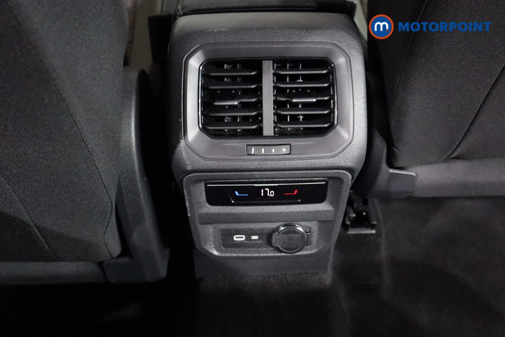 Volkswagen Tiguan Life Automatic Petrol SUV - Stock Number (1561785) - 19th supplementary image