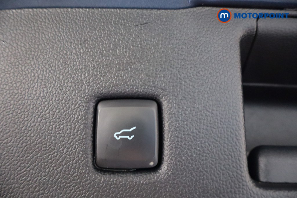 Ford Kuga St-Line Edition Manual Petrol SUV - Stock Number (1561973) - 37th supplementary image