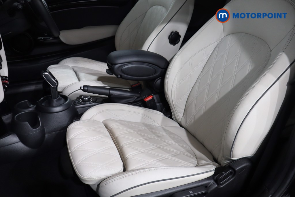 Mini Hatchback Cooper S Exclusive Automatic Petrol Hatchback - Stock Number (1562114) - 4th supplementary image