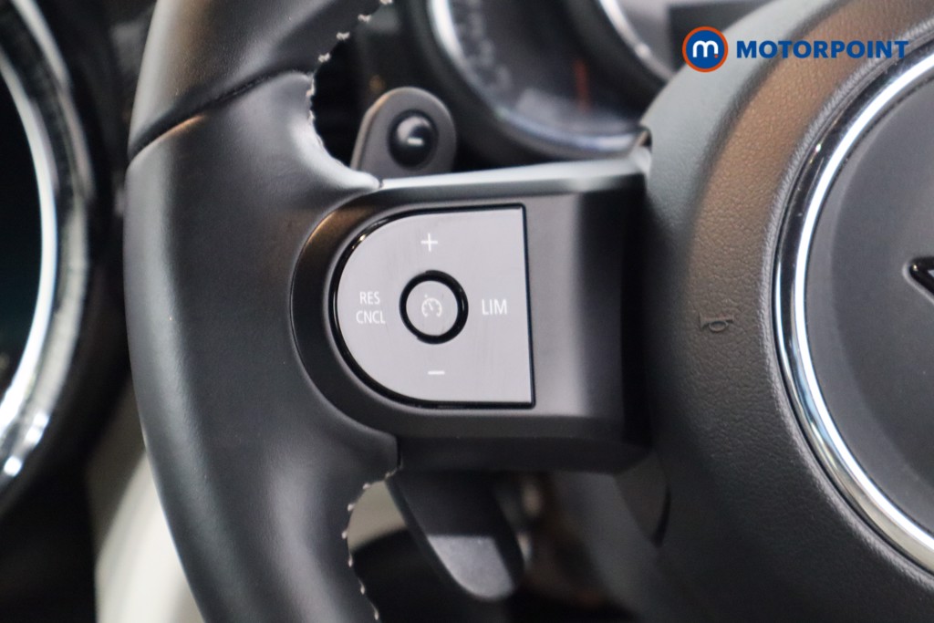 Mini Hatchback Cooper S Exclusive Automatic Petrol Hatchback - Stock Number (1562114) - 7th supplementary image