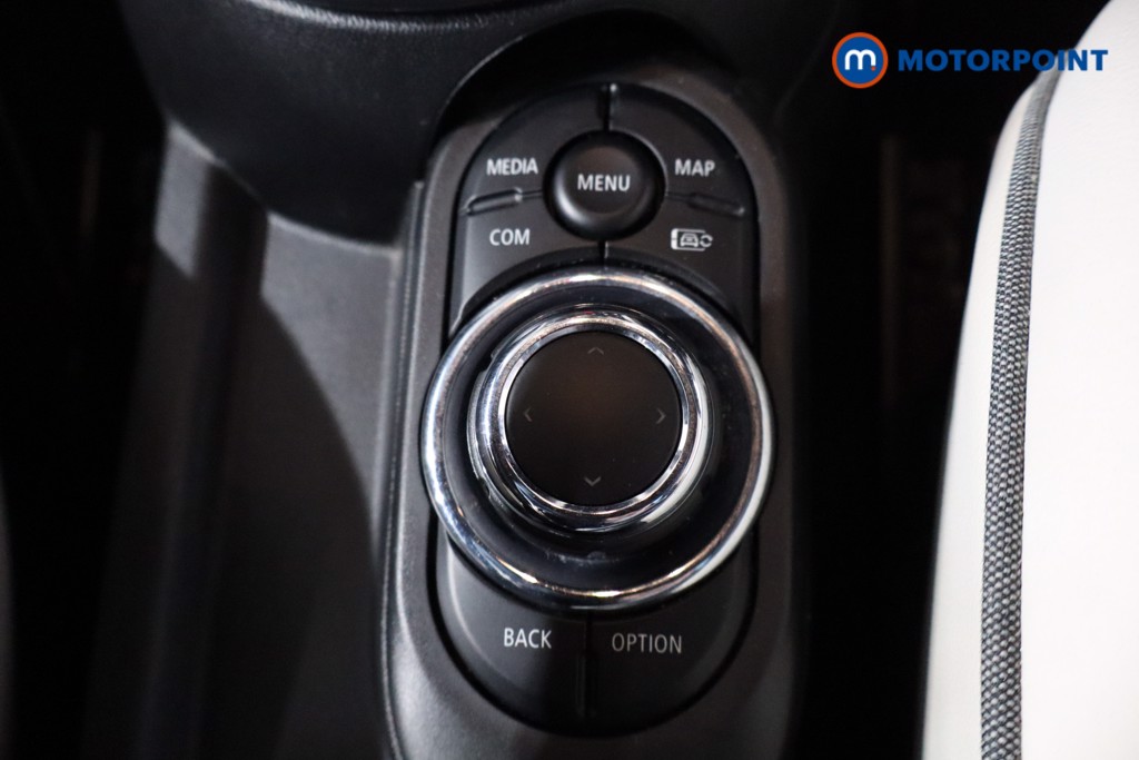 Mini Hatchback Cooper S Exclusive Automatic Petrol Hatchback - Stock Number (1562114) - 17th supplementary image
