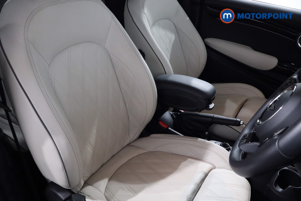 Mini Hatchback Cooper S Exclusive Automatic Petrol Hatchback - Stock Number (1562114) - 24th supplementary image