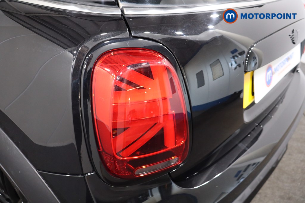 Mini Hatchback Cooper S Exclusive Automatic Petrol Hatchback - Stock Number (1562114) - 30th supplementary image