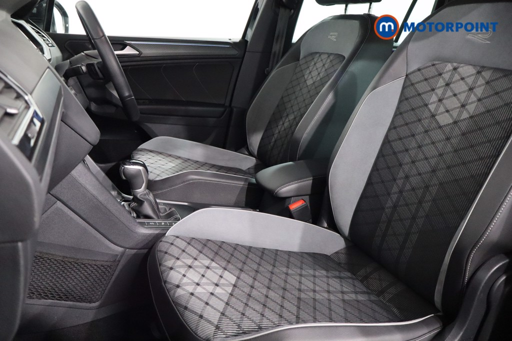 Volkswagen Tiguan R-Line Automatic Petrol SUV - Stock Number (1562129) - 4th supplementary image