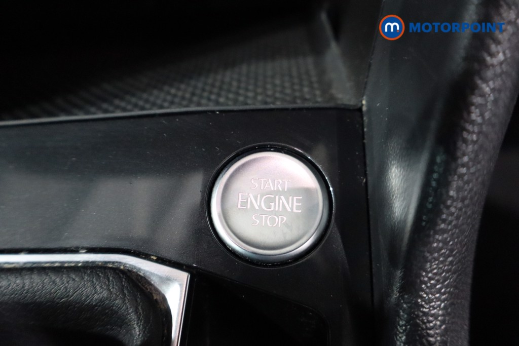 Volkswagen Tiguan R-Line Automatic Petrol SUV - Stock Number (1562129) - 13th supplementary image